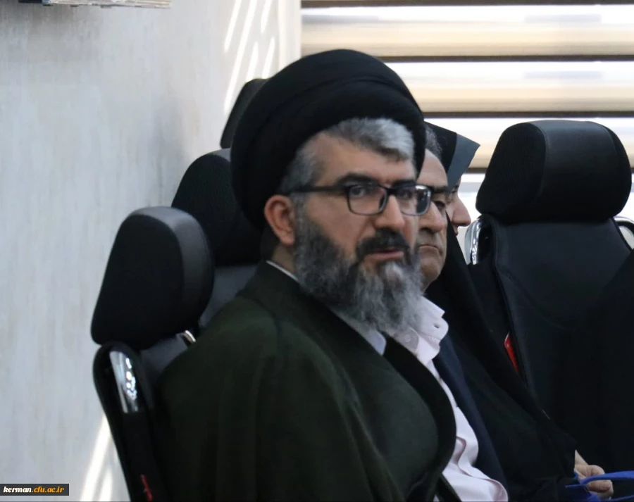  نشست هم اندیشی اساتیددانشگاه فرهنگیان کرمان با حضور دکتر سید تقی موسوی معاون پژوهش و برنامه ریزی دانشگاه فرهنگیان کشور  2