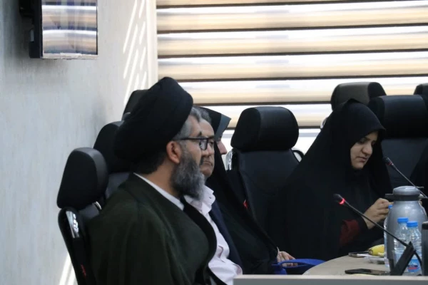  نشست هم اندیشی اساتیددانشگاه فرهنگیان کرمان با حضور دکتر سید تقی موسوی معاون پژوهش و برنامه ریزی دانشگاه فرهنگیان کشور  2