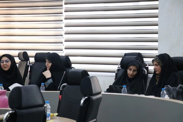  نشست هم اندیشی اساتیددانشگاه فرهنگیان کرمان با حضور دکتر سید تقی موسوی معاون پژوهش و برنامه ریزی دانشگاه فرهنگیان کشور  2