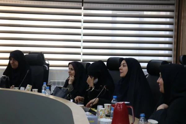  نشست هم اندیشی اساتیددانشگاه فرهنگیان کرمان با حضور دکتر سید تقی موسوی معاون پژوهش و برنامه ریزی دانشگاه فرهنگیان کشور  2