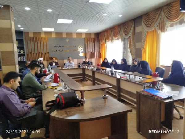 رئیس دانشگاه فرهنگیان استان در دیدار با مدیر کل کانون پرورشی فکری کودکان و نوجوانان برتقویت مهارت های دانشجو معلمان با استفاده ازظرفیت های کانون پرورش فکری کودکان و نوجوانان تاکید کرد.  2