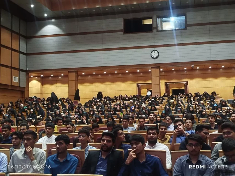 دومین روز ازآیین استقبال از نو دانشجو معلمان با حضور مصطفی رحماندوست ادامه یافت. 5