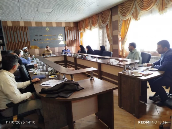 رئیس دانشگاه فرهنگیان استان از برگزاری نشست هیئت امنای دانشگاه درآینده نزدیک خبر داد. 2