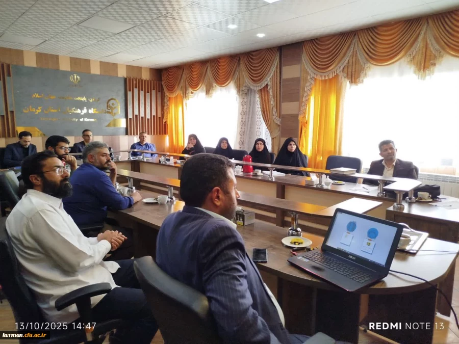 رئیس دانشگاه فرهنگیان استان در دیدار با رئیس حوزه هنری استان برتقویت مهارت های دانشجو معلمان با استفاده ازظرفیت های حوزه هنری تاکید کرد.  5