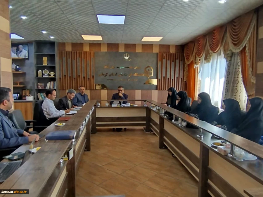 برگزاری اولین نشست شورای پژوهشی دانشگاه فرهنگیان کرمان درسال تحصیلی 1404_1405 2