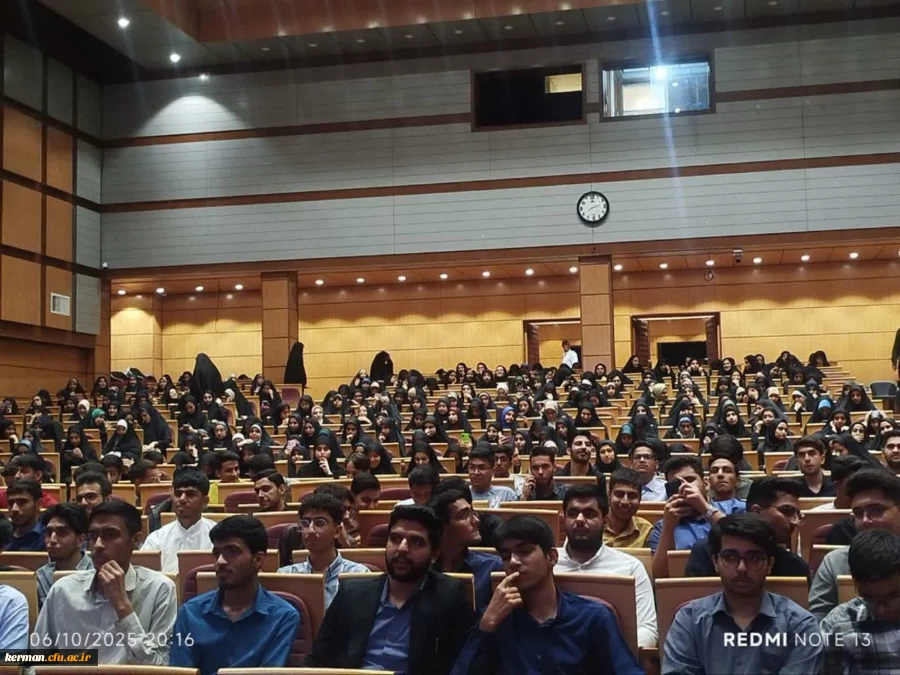 دیدار  جمعی از فرهیختگان دانشگاه فرهنگیان استان با دکتر بلوردی 2