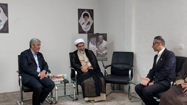 دیدار رئیس دانشگاه فرهنگیان کشور با نماینده ولی فقیه در استان و امام جمعه کرمان 3