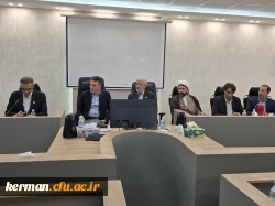 نشست صمیمی رئیس دانشگاه فرهنگیان کشور با اعضای هیئت علمی ،کارکنان و دانشجومعلمان دانشگاه فرهنگیان استان کرمان 5