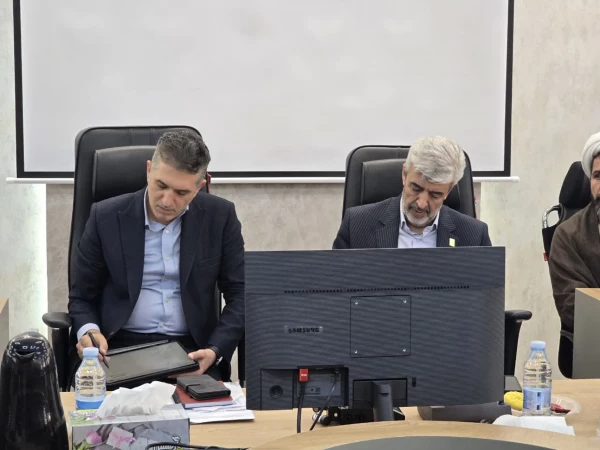 نشست صمیمی رئیس دانشگاه فرهنگیان کشور با اعضای هیئت علمی ،کارکنان و دانشجومعلمان دانشگاه فرهنگیان استان کرمان 2