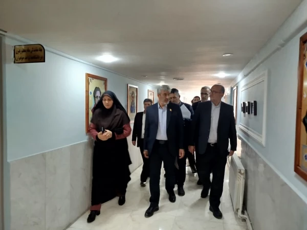 بازدید رئیس دانشگاه فرهنگیان کشور از پردیس شهید باهنر کرمان 5