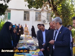 باحضور دکتر برزوئی رئیس دانشگاه فرهنگیان کشور درکرمان انجام شد: افتتاح بازارچه دانشجویی صنایع دستی، طراحی،غذاهای خانگی و محصولات حجاب 5