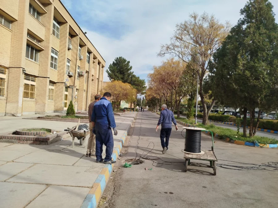 توسعه شبکه های ارتباطی و فناوری اطلاعات در پردیس خواجه نصیرالدین طوسی 4