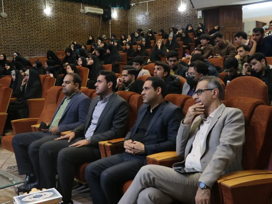  همایش دانشجو معلمان فعال قرآنی 3