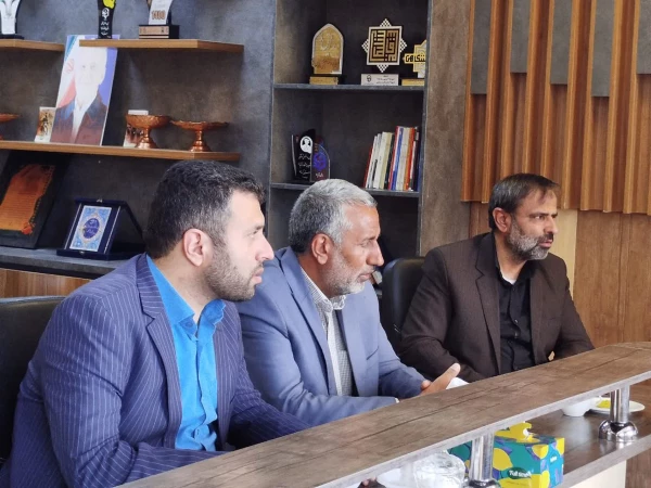 دیدار دکتر بلوردی  با رئیس هسته گزینش اداره کل آموزش وپرورش استان کرمان 4