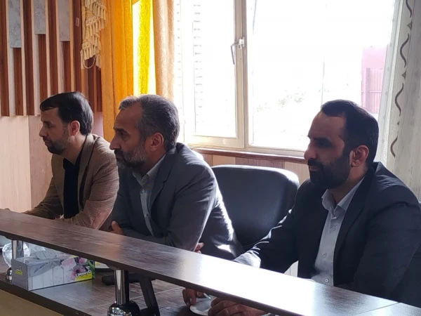 دیدار دکتر بلوردی  با رئیس هسته گزینش اداره کل آموزش وپرورش استان کرمان 5