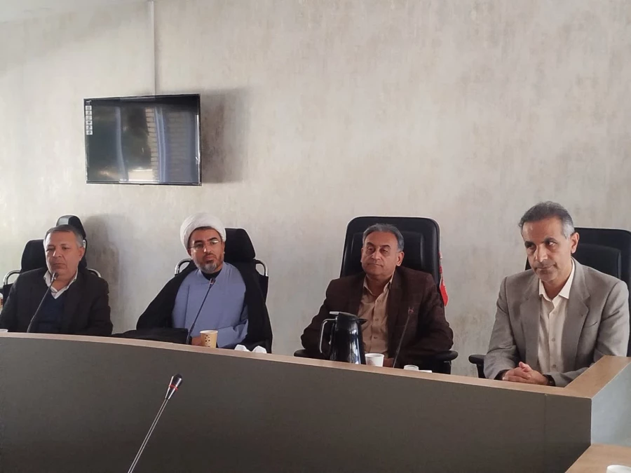 آیین تقدیر از ریاست ومعاون دانشجویی  پردیس خواجه نصیرالدین طوسی 3