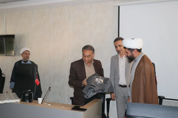 آیین تقدیر از ریاست ومعاون دانشجویی  پردیس خواجه نصیرالدین طوسی 9