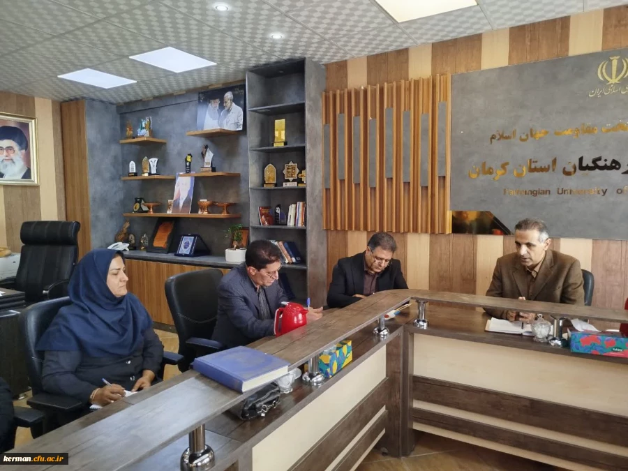 تأکید بر رسیدگی مشکلات رفاهی دانشجویان بررسی راههای پرداخت کسورات دانشجویی 18