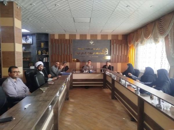 #تقدیراز  مسئولین کتابخانه های دانشگاه بمناسبت هفته کتاب وکتابخوانی
#تقدیرازبرگزارکنندگان نمایشگاه دست سازهای علوم تجربی 2