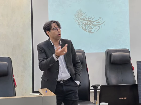 نشست صمیمی رئیس دانشگاه فرهنگیان استان با دبیران کانون ها،انجمن ها وتشکلهای دانشجویی  5