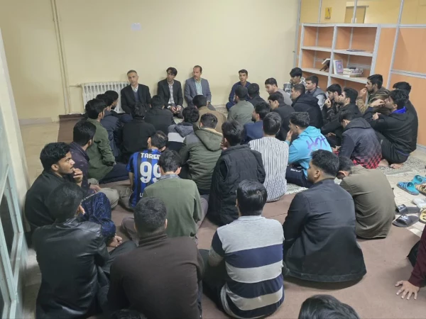 بازدید میدانی مسئولین دانشگاه از سرای دانشجویی شهید دادبخش (بلوک  خوابگاهی ۶)  2