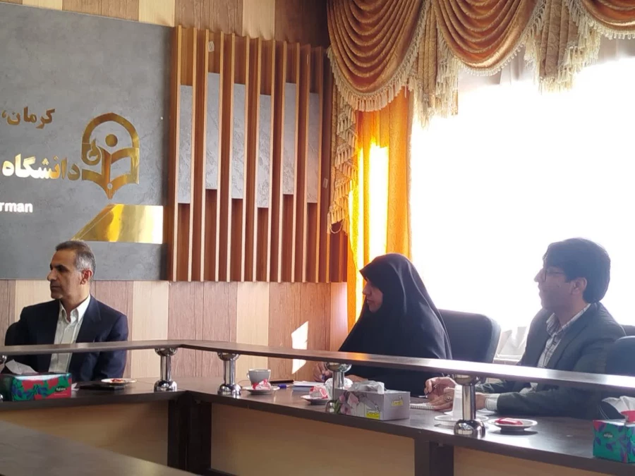  انعقاد تفاهم نامه همکاری فی ما بین دانشگاه فرهنگیان استان وبنیاد شهید و امورایثارگران استان کرمان 4