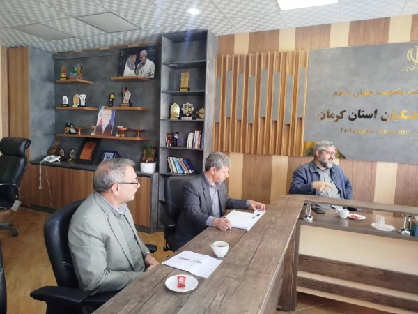  انعقاد تفاهم نامه همکاری فی ما بین دانشگاه فرهنگیان استان وبنیاد شهید و امورایثارگران استان کرمان 5