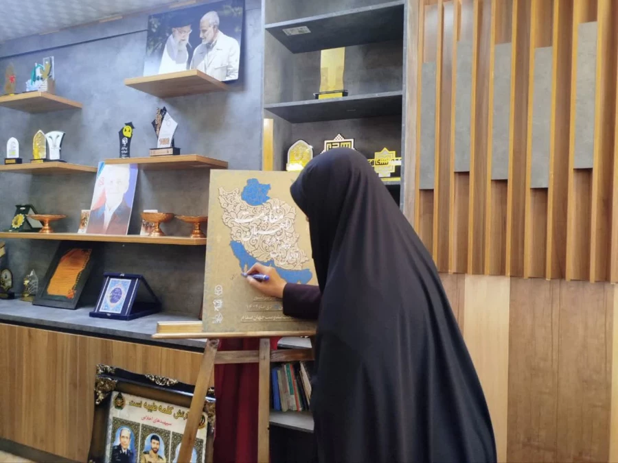 رونمایی از پوستر پنجمین دوره اردوی راهیان مقاومت دانشگاه فرهنگیان کشور 5