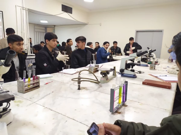  برگزاری کارگاه آموزش علوم تجربی با تکیه بر الگوی تدریس آزمایشگاهی 3