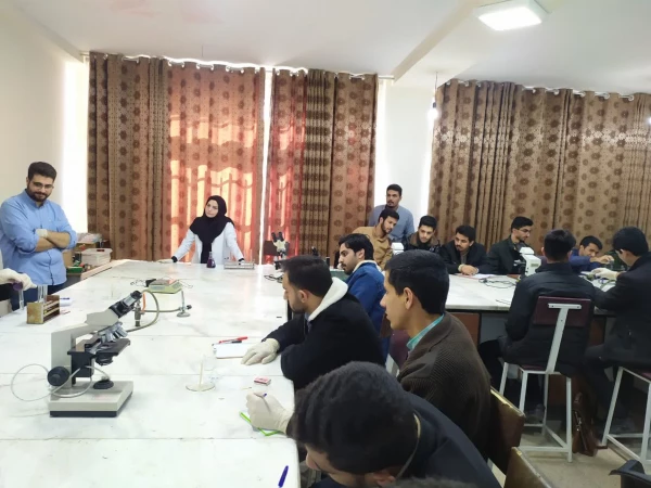  برگزاری کارگاه آموزش علوم تجربی با تکیه بر الگوی تدریس آزمایشگاهی 4