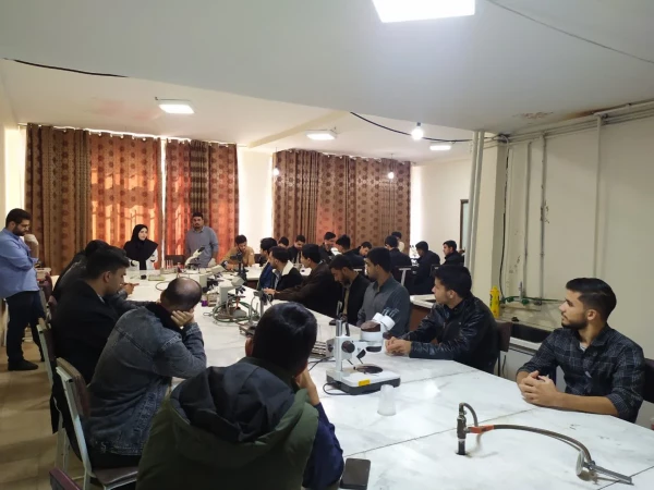  برگزاری کارگاه آموزش علوم تجربی با تکیه بر الگوی تدریس آزمایشگاهی 9