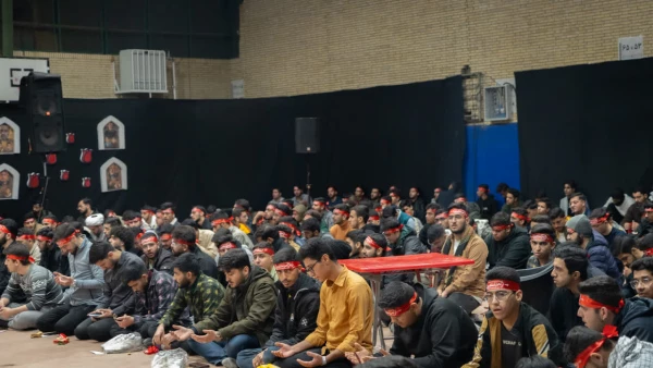 گرامیداشت شهید والامقام فائزه رحیمی با حضور والدین معظم در دانشگاه فرهنگیان کرمان   5