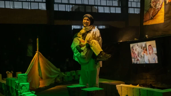 گرامیداشت شهید والامقام فائزه رحیمی با حضور والدین معظم در دانشگاه فرهنگیان کرمان   6