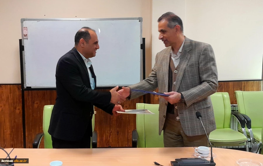 تفاهم نامه همکاری دانشگاه فرهنگیان کرمان و کانون پرورش فکری کودکان و نوجوانان کرمان منعقد گردید 5