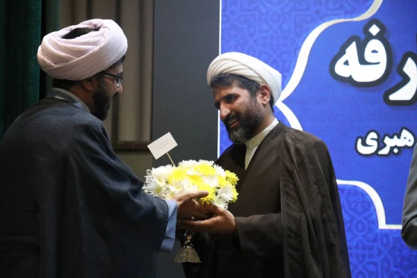 مراسم تکریم و معارفه مسئول نهاد نمایندگی مقام معظم رهبری در دانشگاه  فرهنگیان کرمان برگزار شد 8