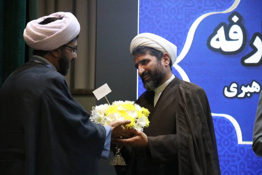مراسم تکریم و معارفه مسئول نهاد نمایندگی مقام معظم رهبری در دانشگاه  فرهنگیان کرمان برگزار شد 8