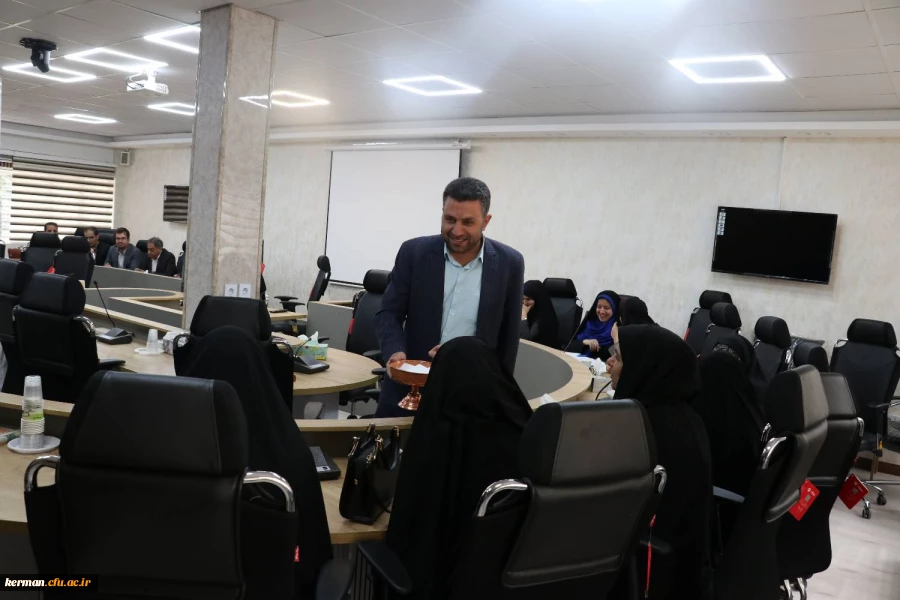 انتخابات مدیر گروه های آموزشی دانشگاه فرهنگیان کرمان برگزار شد 3