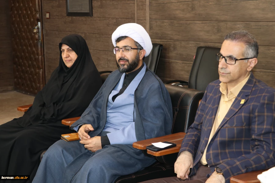 دیدار رئیس دانشگاه فرهنگیان با مدیرکل آموزش و پرورش استان کرمان 3