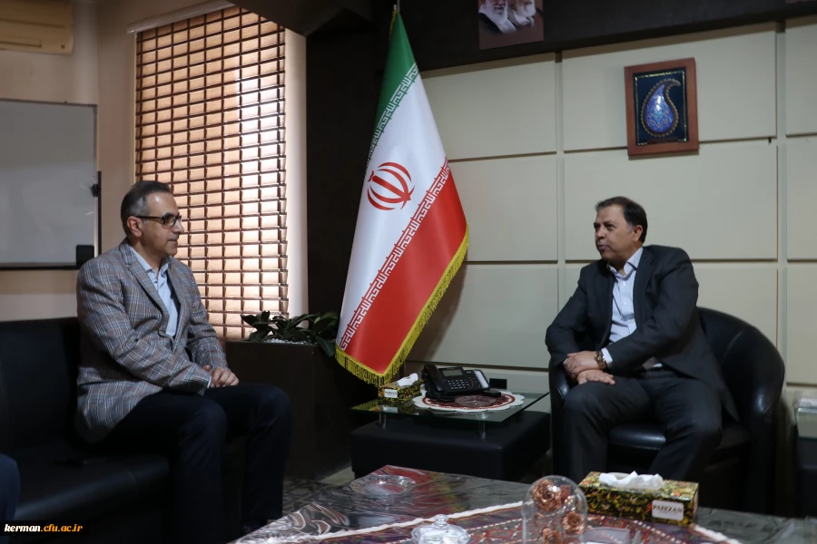 دیدار رئیس دانشگاه فرهنگیان کرمان با رئیس سازمان مدیریت و برنامه ریزی استان کرمان 2