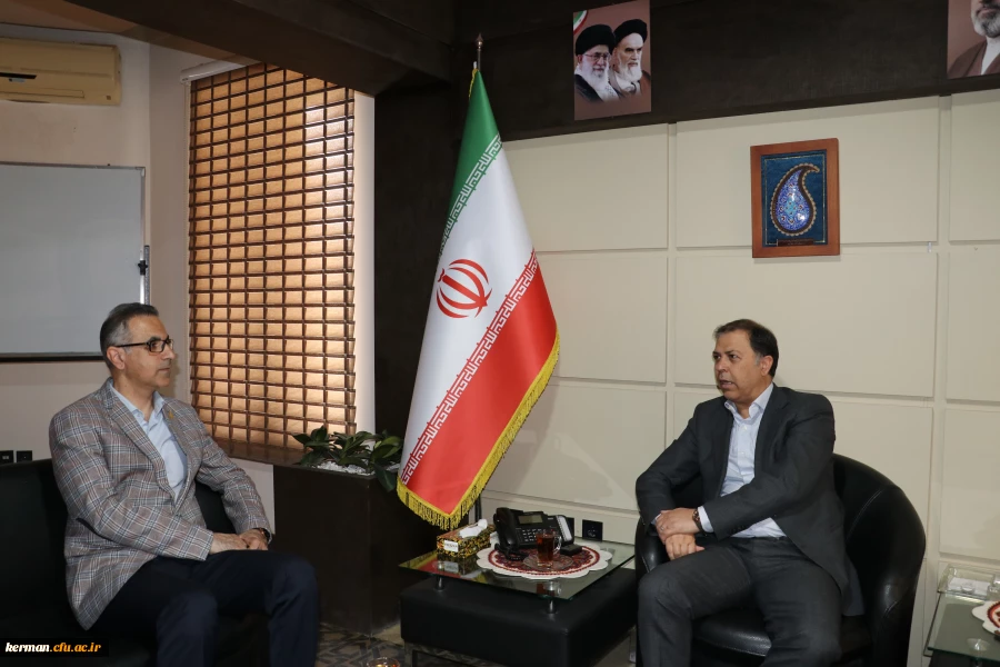 دیدار رئیس دانشگاه فرهنگیان کرمان با رئیس سازمان مدیریت و برنامه ریزی استان کرمان 5