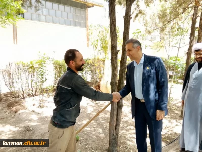  گفتند

بازدید میدانی رئیس دانشگاه فرهنگیان کرمان در هفته کار و کارگر از فضای فیزیکی دانشکده علوم تربیتی 