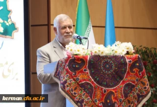 نماینده مردم کرمان و راور در مجلس، در دانشکاه فرهنگیان کرمان اظهار کرد:

 نخستین کار در ارتقا جایگاه فرهنگیان در جامعه، دانشگاه فرهنگیان است که در شان معلمان نیست و حتما باید ارتقا یابد.