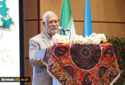 نماینده مردم کرمان و راور در مجلس، در دانشکاه فرهنگیان کرمان اظهار کرد:

 نخستین کار در ارتقا جایگاه فرهنگیان در جامعه، دانشگاه فرهنگیان است که در شان معلمان نیست و حتما باید ارتقا یابد.